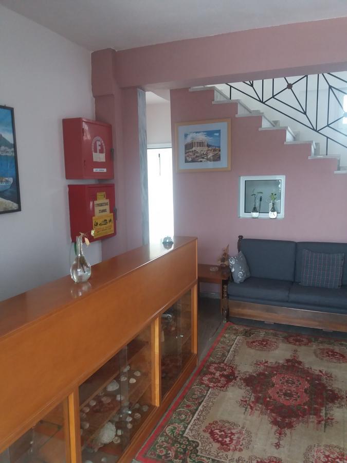 Vangelis Vrasná Exteriör bild